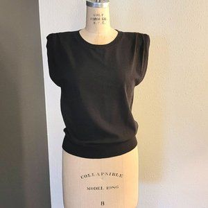 Sweater Top, Sleeveless Black EVEREVE Pleated,, Yara Strong Shoulder Tank  M